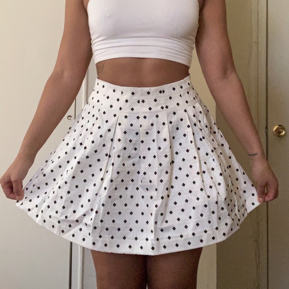 Banana Republic Black and White Skirt